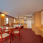 Fortuna Boat Bateau-hôtel