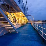 Botel Fortuna Boat 3*