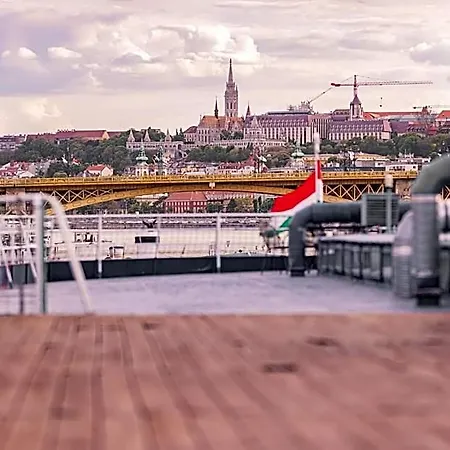 Botel Fortuna Boat