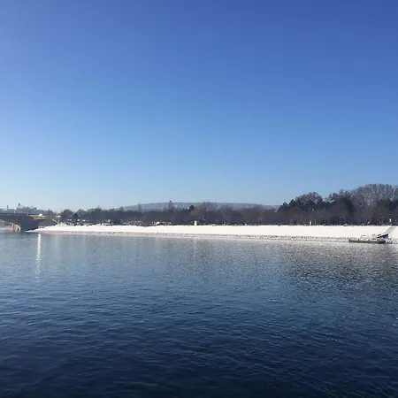 Fortuna Boat 보트호텔