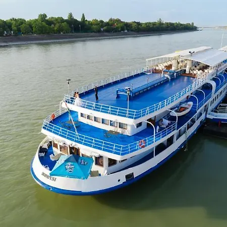 Fortuna Boat Πλωτό κατάλυμα 3*