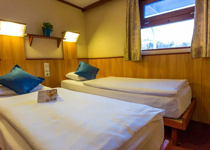 Fortuna Boat 보트호텔 3*