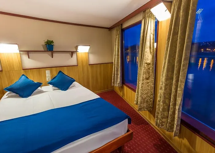 보트호텔 Fortuna Boat 3*