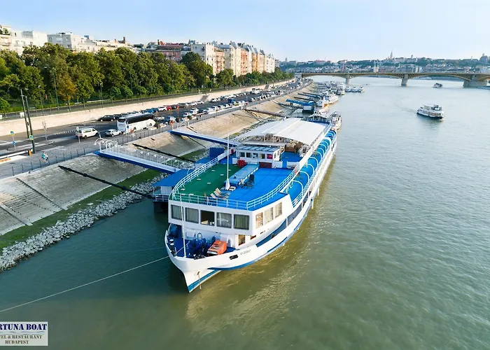 Fortuna Boat 보트호텔