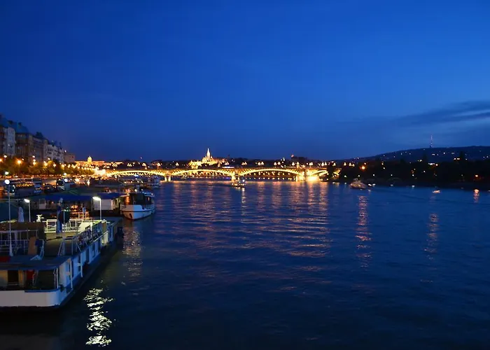 Fortuna Boat 보트호텔 3*