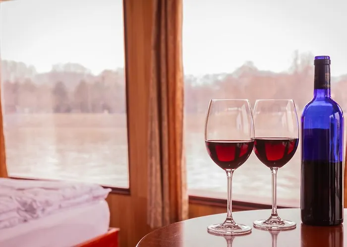 보트호텔 Fortuna Boat 3*