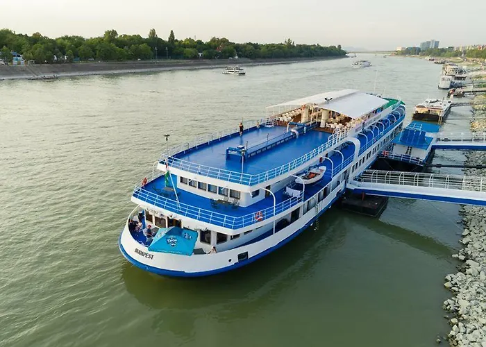 Fortuna Boat 보트호텔 3*