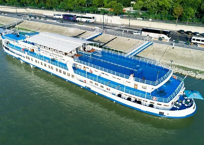 Fortuna Boat 보트호텔 3*