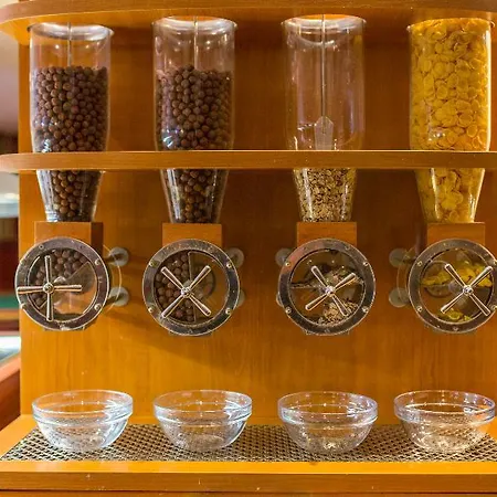 Fortuna Boat Botel 3*