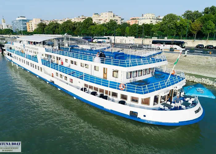 Fortuna Boat 3*