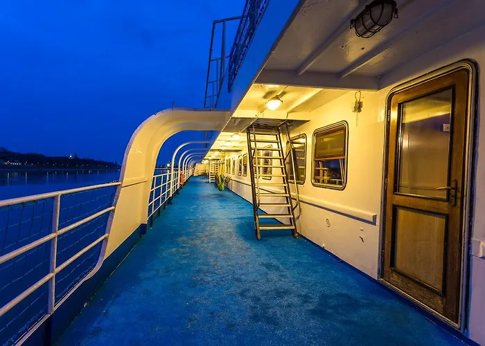 Fortuna Boat