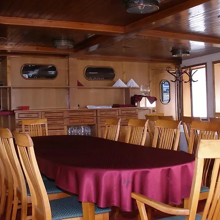 Fortuna Boat Bateau-hôtel 3*