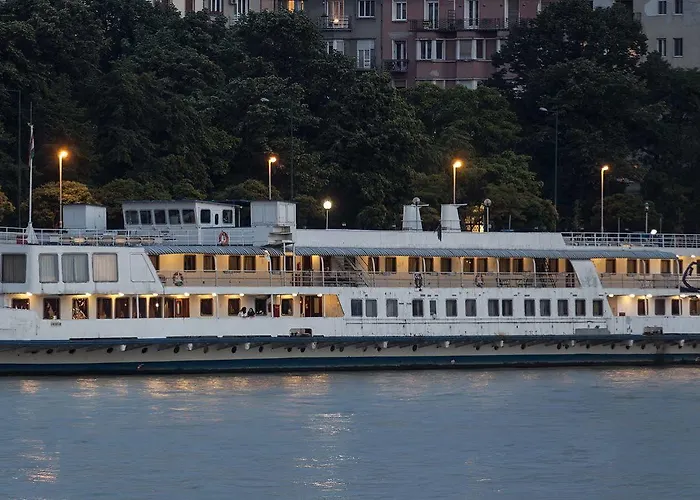 Fortuna Boat Båthotell